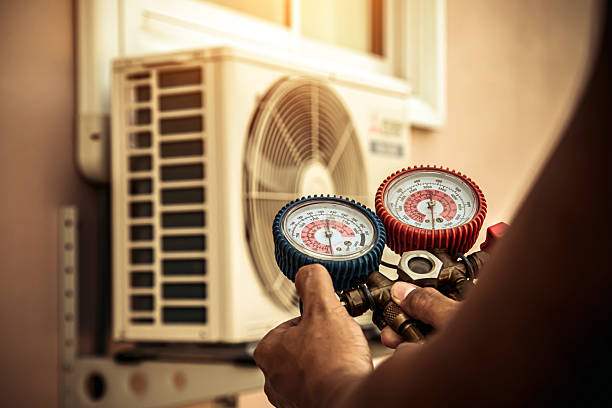 Professional Hvac technician working in Auberry, CA
